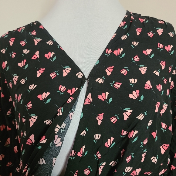 Ricki's Pink Floral Print Blouse Top - Picture 4 of 5